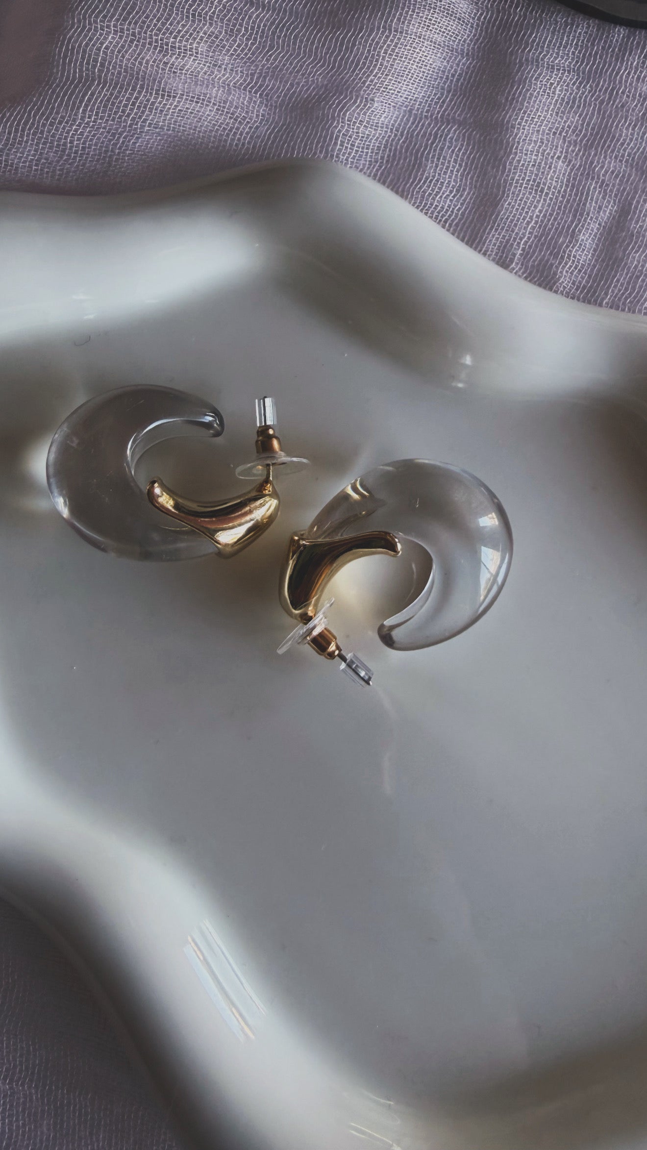 Kayla Clear Geometric Hoops