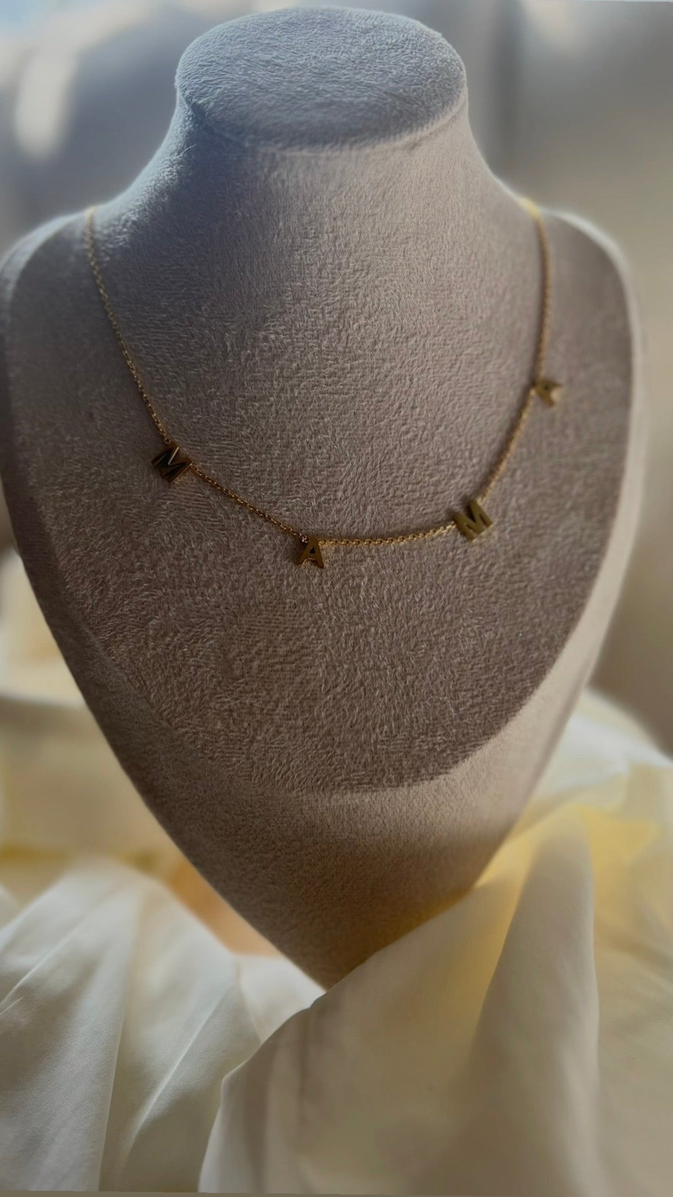 24/7 14K Mama Necklace